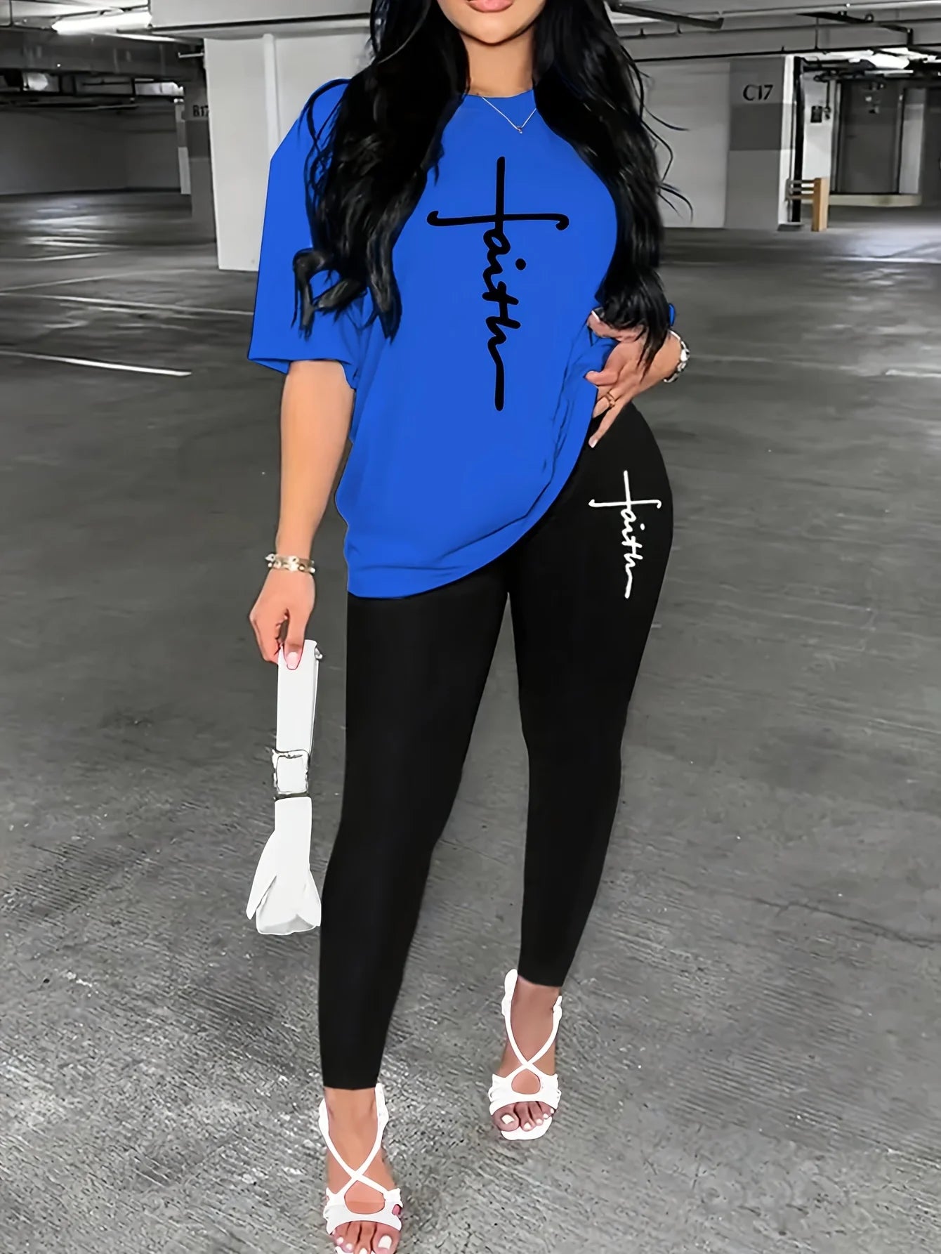 Check out this awesome women’s sports outfit set! It’s got a long-sleeve t-shirt with an abstract figure print, medium-stretch comfy pants, and it’s perfect for any fitness activity.